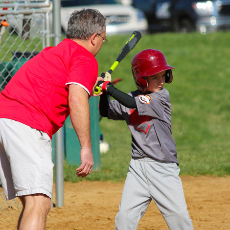 Dan Murphy coaching kid how to hold bat