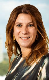 RFH-Leader--hero-bkgd Dana Zukofsky at Aprio