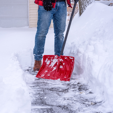 picture of shoveling snow