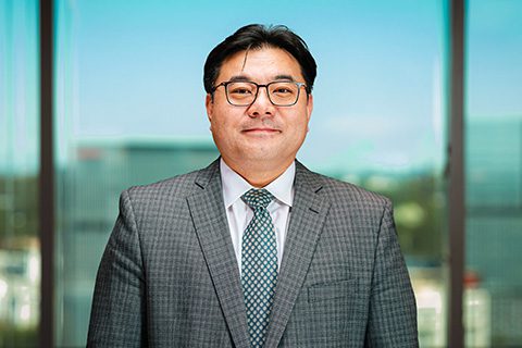 Jin Gwan Kim Headshot