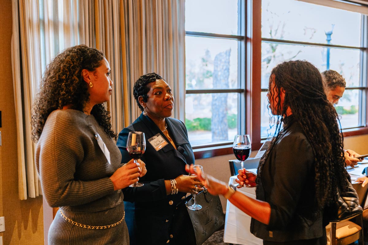 Navigating the Horizon Economic Outlook Roundtable for 2026