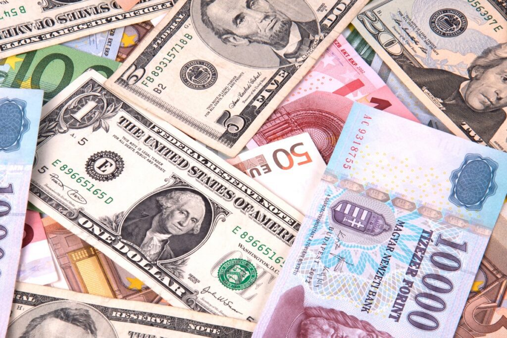 Euro, Dollar and Forint